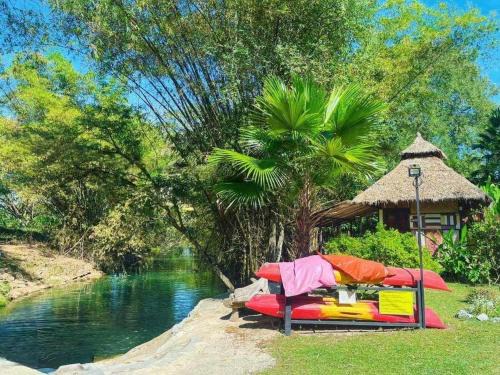 Khanong Phra Resort | บ้านสุจิปุรี BaanSujipuri