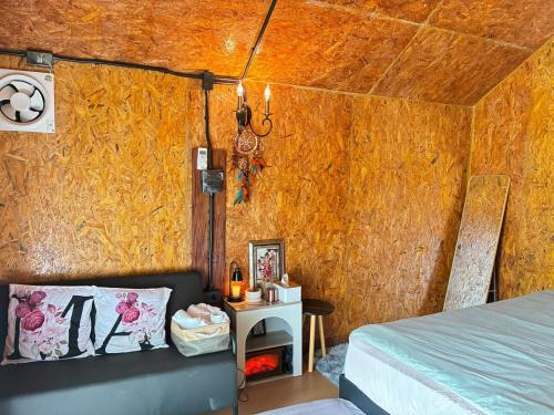 Thong Pha Phum House | มาค่ะ ฟาร์มสเตย์ ห้วยเขย่ง สวนคุณตา สวนทุเรียนทองผาภูมิ