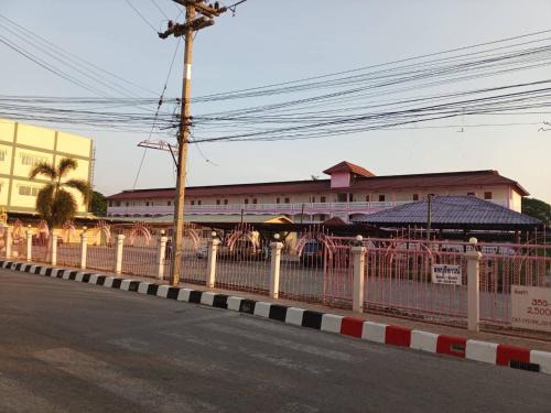 Khao Sam Yot Hotel | ลพบุรีทาวน์ Lopburi Town