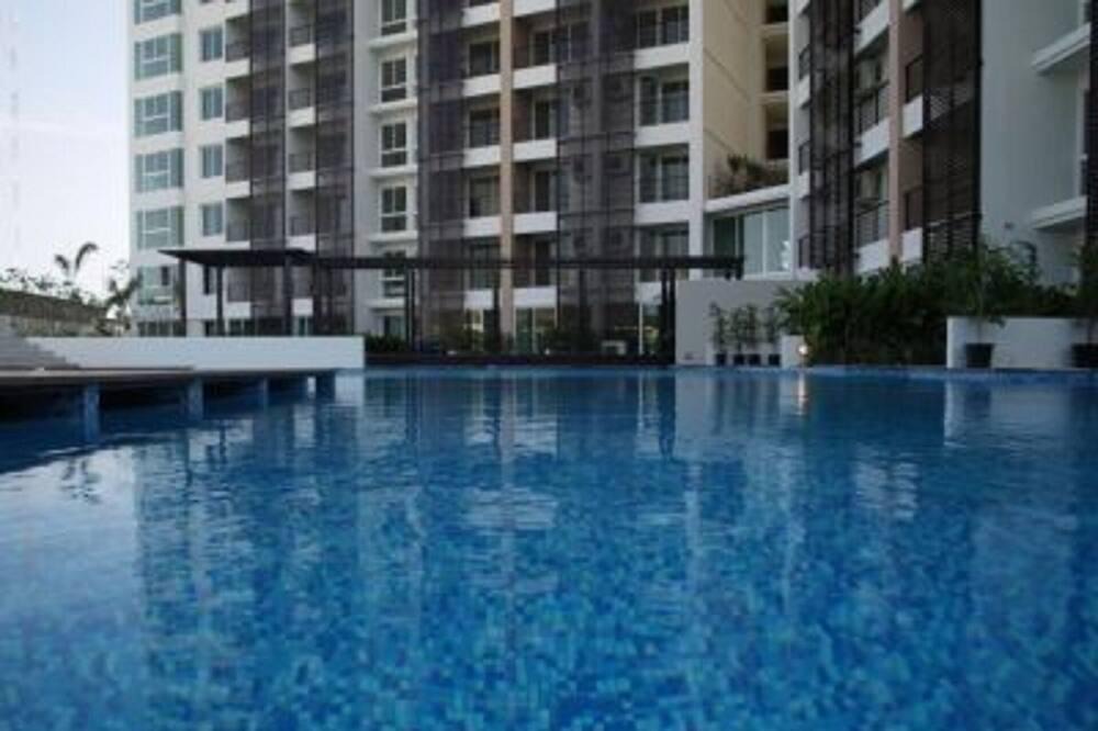 Hua Hin Condo | 1-bedroom corner unit (207)