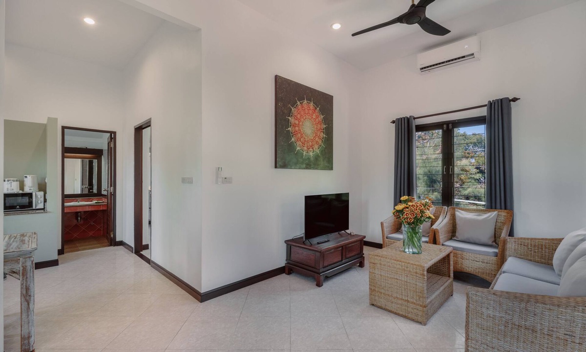 Rawai House | 1 Bedroom with living room and kittchenette 700meters to Rawai beach