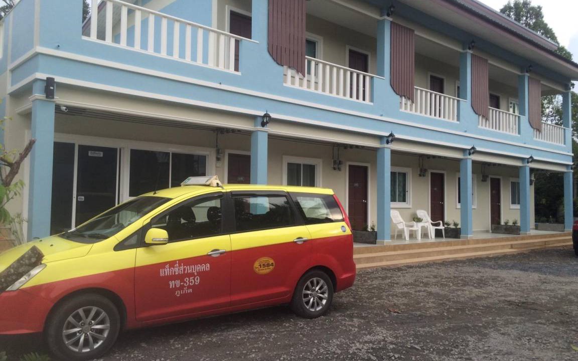 Thep Kasattri Hostel | 16 m² Hostel ∙ 3 guests