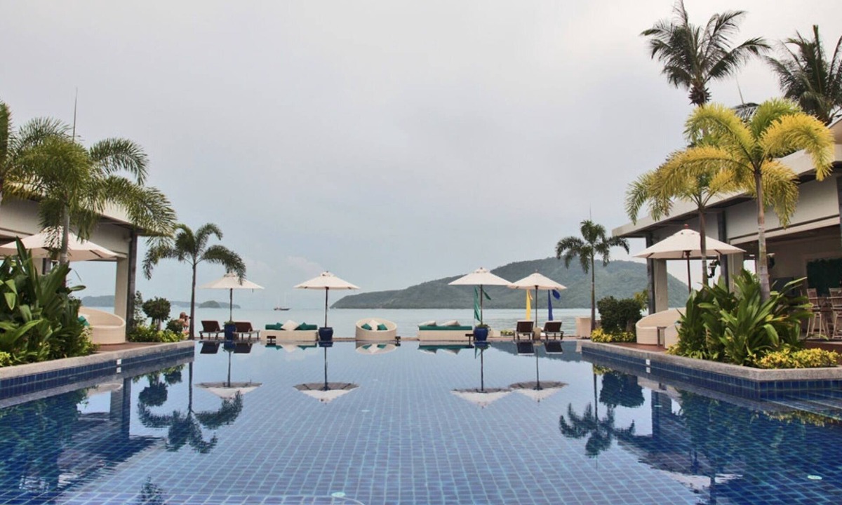 Rawai Apartment | 3 Bedroom Duplex Penthouse Apartment with sea views and BBQ