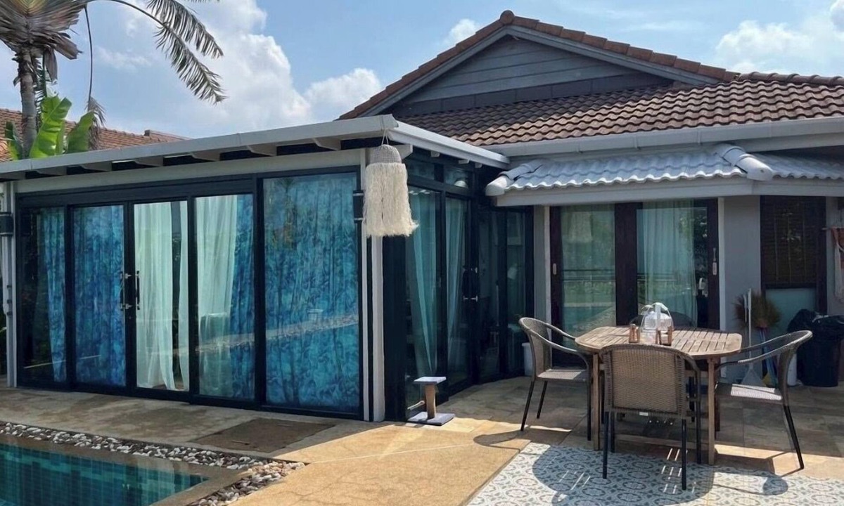 Talingchan Villa | 3-bedroom villa in peaceful Taling Chan with cool AC