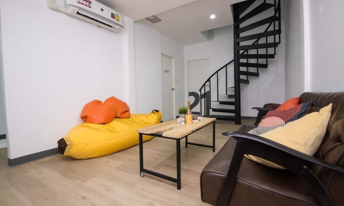Khlong Tan Bed & Breakfast | 4 Bedroom MonkeyNap Hostel