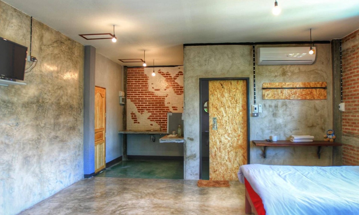 Mae Sariang House | Above the Sea Guesthouse