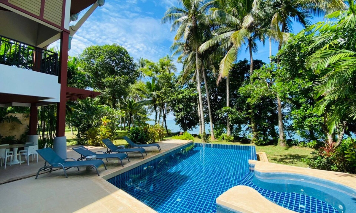 Sai Thai Villa | Amatapura Beach Villa 15