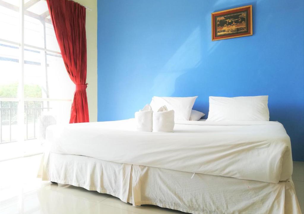 Thep Kasattri Hotel | Andaman Place