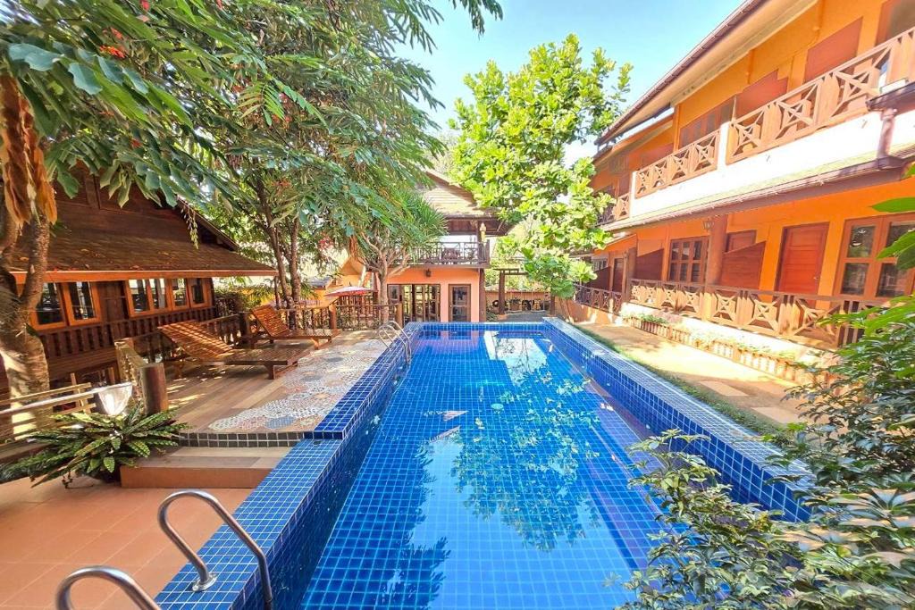 Nang Lae Hotel | Baan Yung Hill Resort