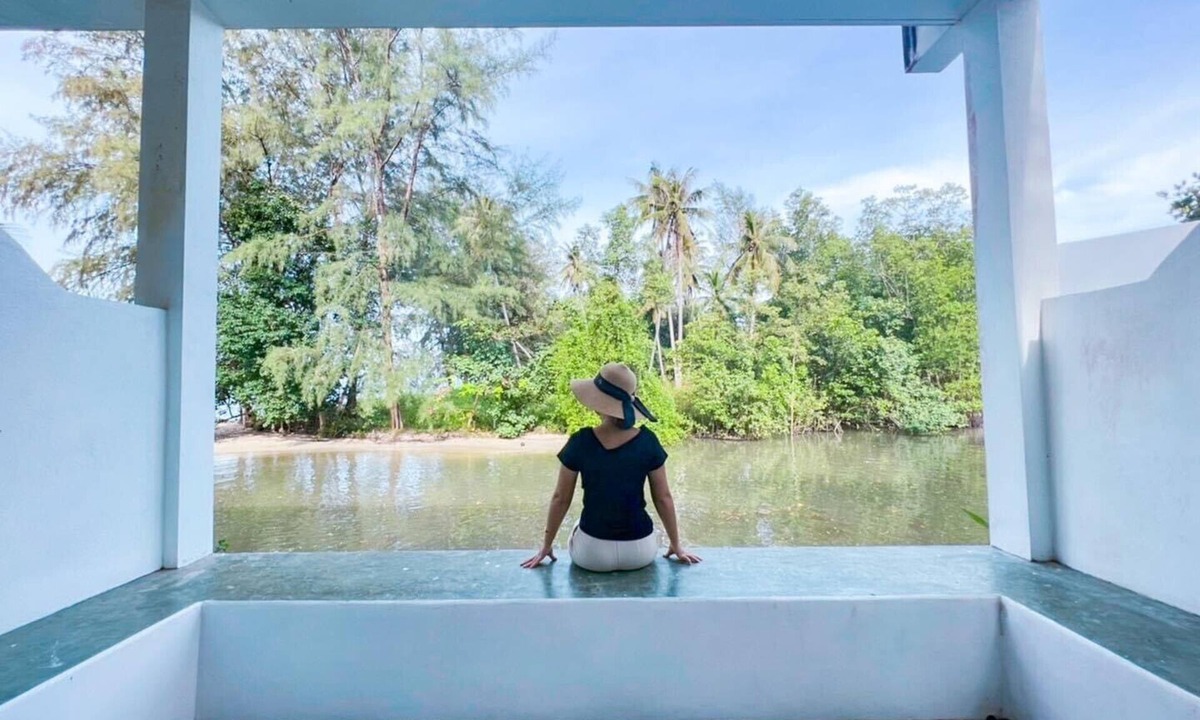 Khlong Yai Hotel | Barn Talaepu Resort