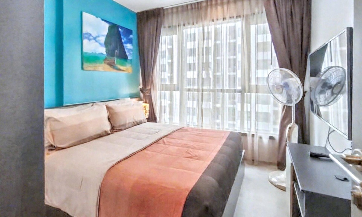 Central Pattaya Condo | Base Pattaya - One BR Condo with pool view near Central Festival Pattaya