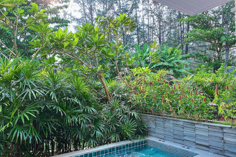 Sa Khu Apartment | Beachfront 2br home with private jacuzzi pool on stunning Naithon beach 3