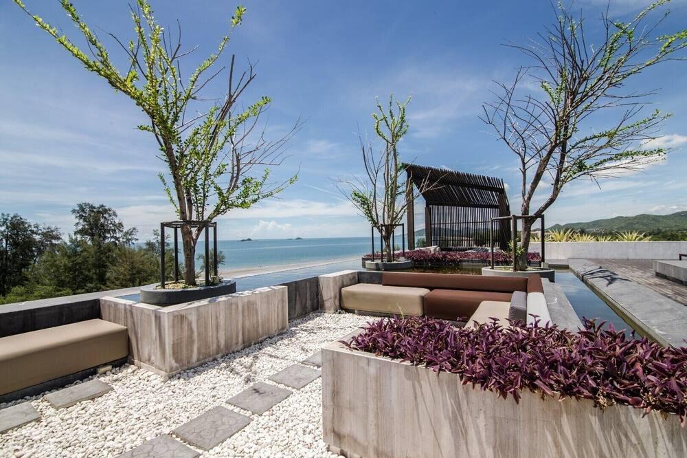 Nong Kae Condo | Beautiful Beach Condo at Sanctuary, Khao Takiab, Hua Hin