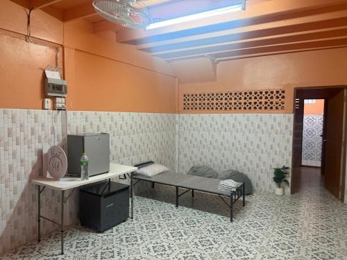 Bang Yi Ruea House | best 148 train staytion