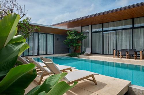 Thep Kasattri Villa | Botanica Four Seasons Bang Tao by My Home Phuket