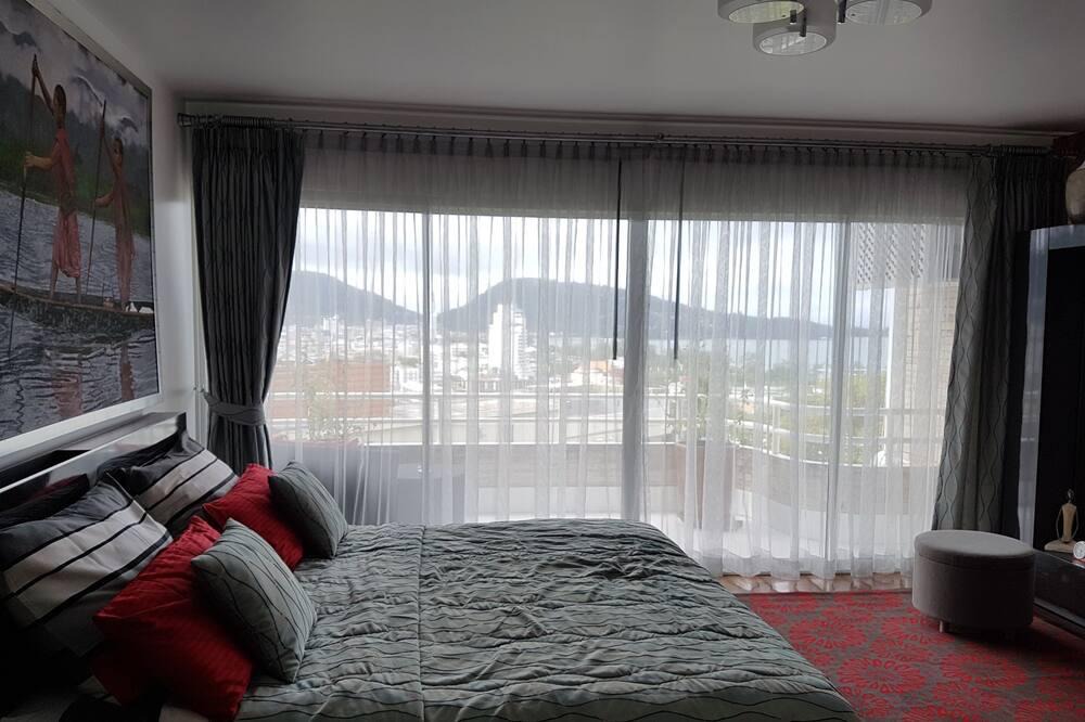 Patong Apartment | Breathtaking Home with an Enchanting Garden and Jacuzzi on Roof Terrace