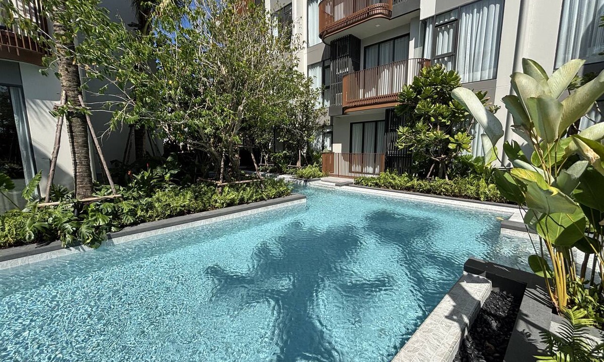 Bang Tao Apartment | Bright 2-bedroom apartment with AC in gorgeous Tambon Choeng Thale