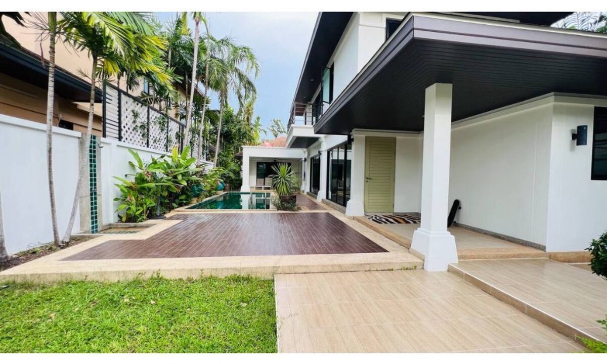 Chalong Villa | Cheerful and Spacious 3 bedrooms Pool Villa