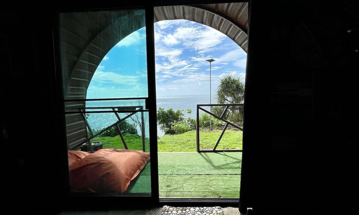 Bang Bao Bay Hotel | Cliff Cottage Resort