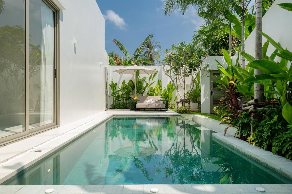 Thep Kasattri Villa | Coco Villas Phuket - 3 Bedroom Private Designer Pool Villa by Escape Villas