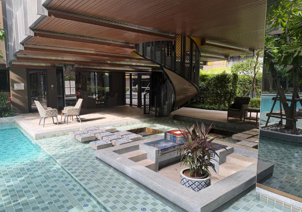 Phuket Apartment | Comfort Poolview Condo-SYW