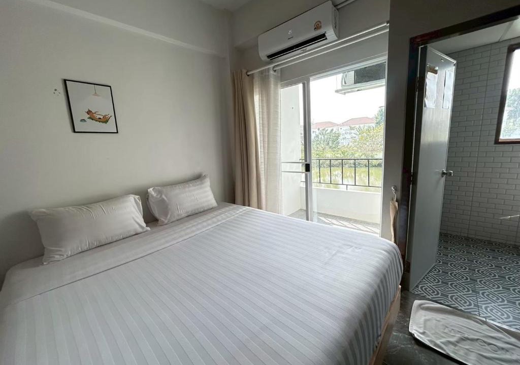Racha Thewa Hotel | Comfy hotels