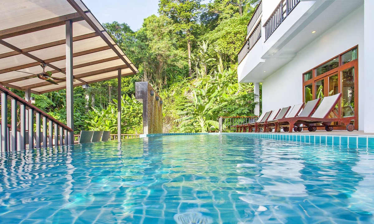 Patong Villa | Fabulous villa in the heart of Phuket, pool table, private pool, sea views