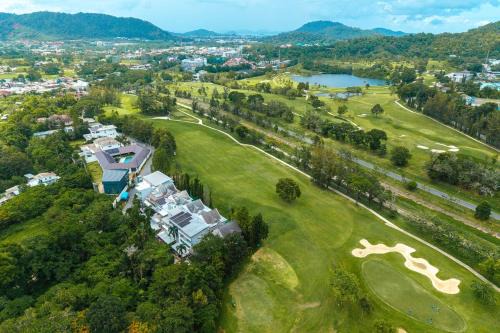 Kathu Villa | Family & Group Retreat with Golf Course View V330