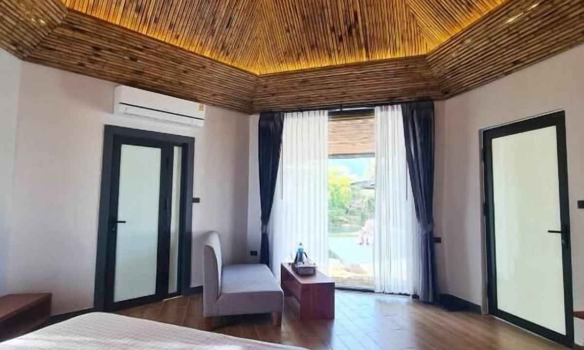 Vang Vieng Hotel | Family Land Camping Resort