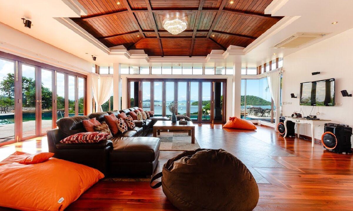Talat Nuea House | Five-Star Retreat: A Luxe Escape in Phuket.