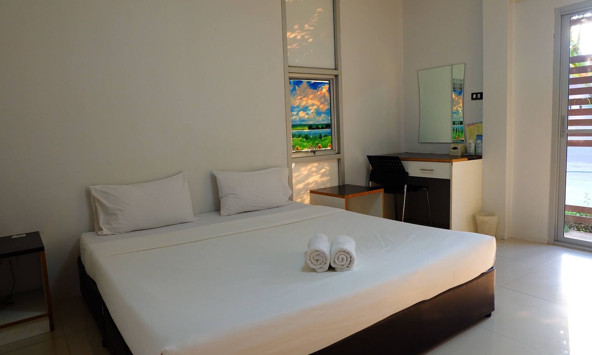 Kamphaeng Phet Hotel | Golden Place Guesthouse