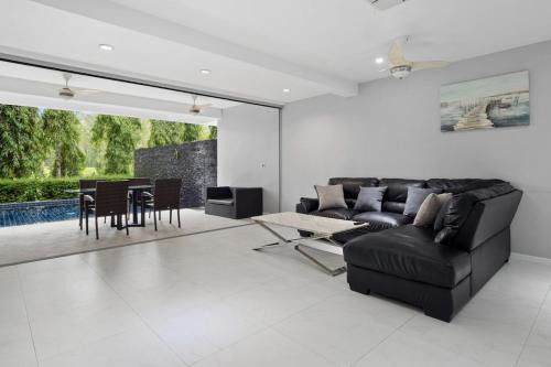 Kathu Villa | Golf Retreat Stunning Course Views Sleeps14 V325