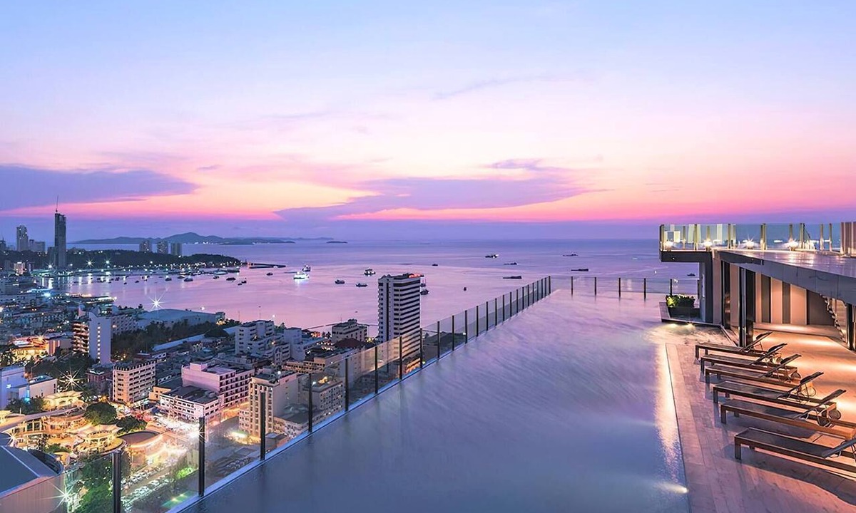 Pattaya Bay Apartment | Great Location with Infinity Pool -Central Pattaya