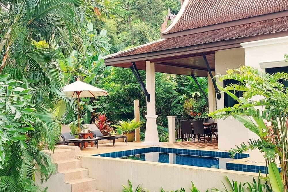 Thai Mueang House | Hide away deluxe jungle bungalow, private pool, free WIFI
