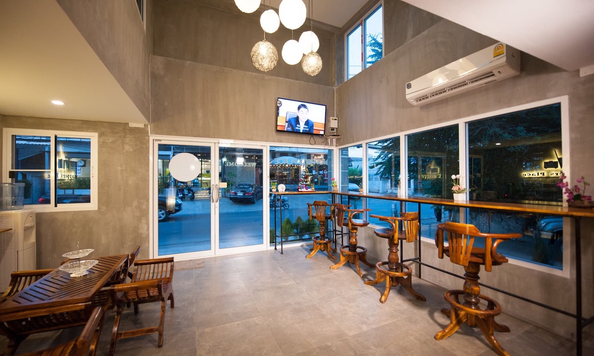 Don Muang Hotel | Hoppers Place Donmuang Room