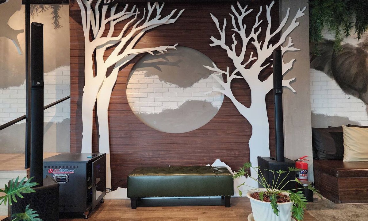 Chan Kasem Hotel | J Place Hotel