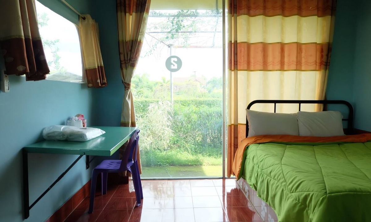 Sakon Nakhon Hotel | Khuan Pron Holiday Home