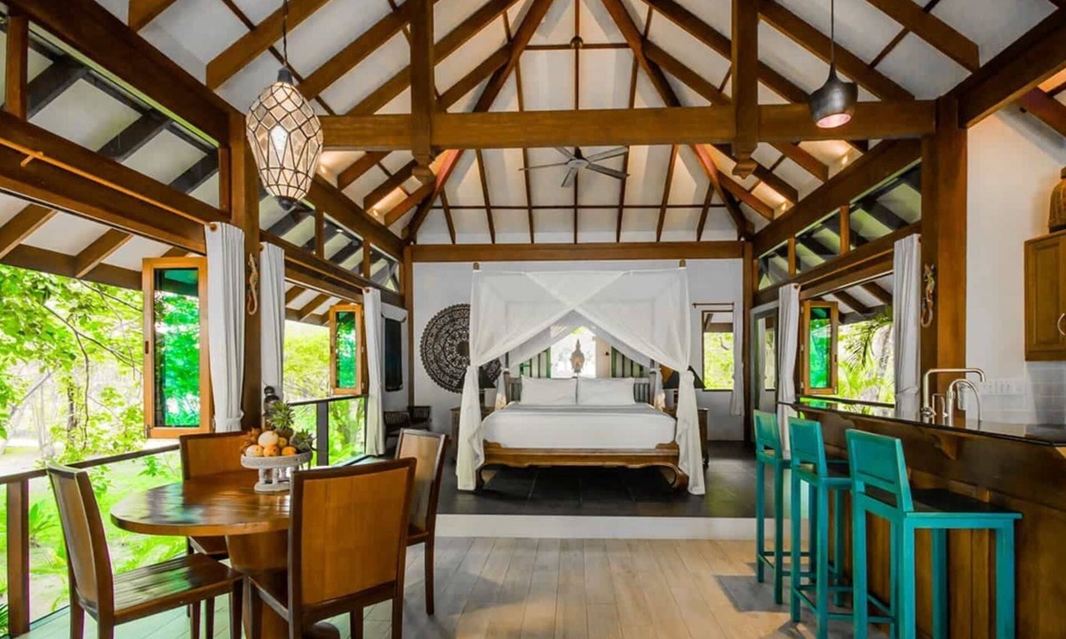 Nuea Khlong Hotel | Koh Jum Beach Villas