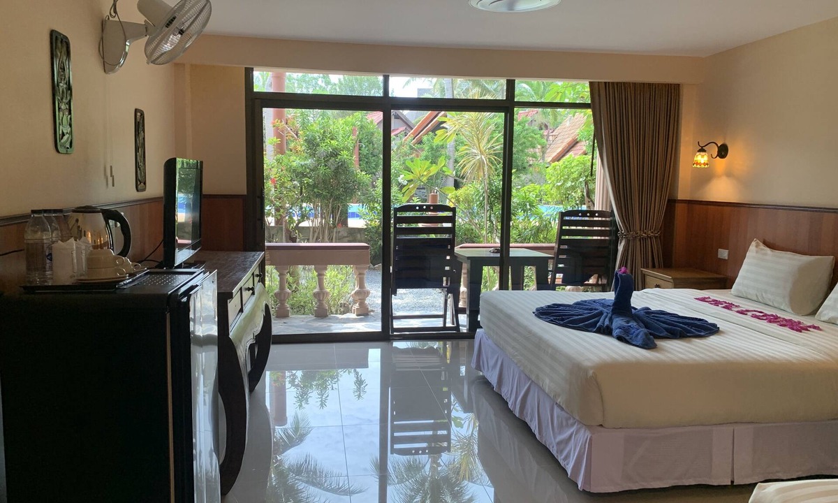 Ko Lanta Hotel | Laguna Beach Club Resort