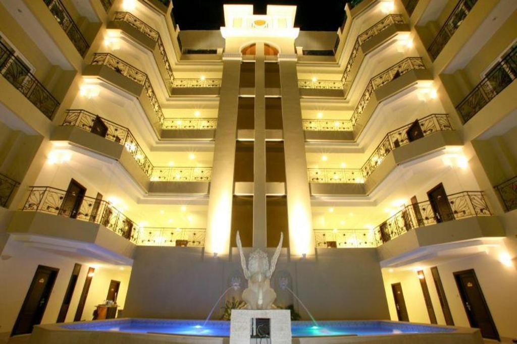 Pattaya Bay Hotel | LK Residence