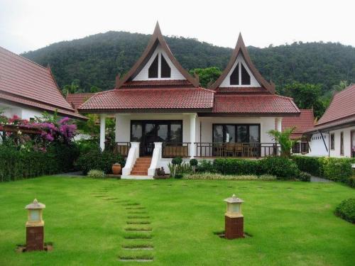 Ko Chang Villa | Lotus 2 Bedroom Beachfront Villa with private pool