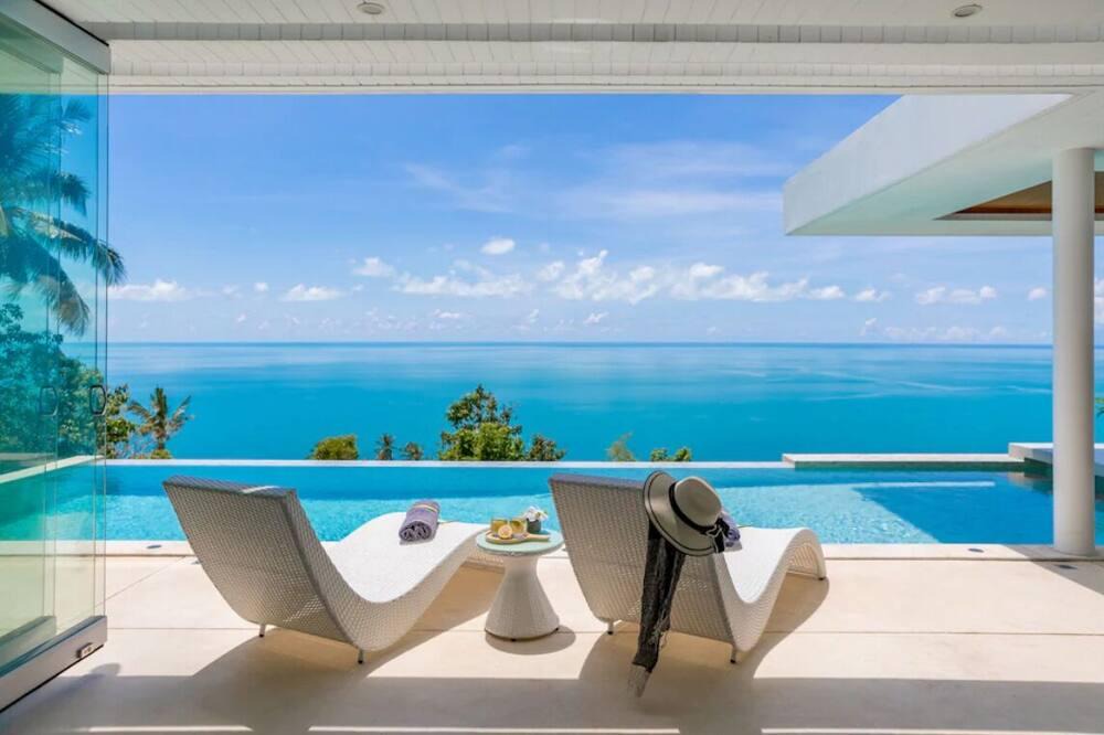 Talat Yai Villa | Luxurious 2-Bedroom Villa with Private Pool and Lush Garden in Karon, Phuket