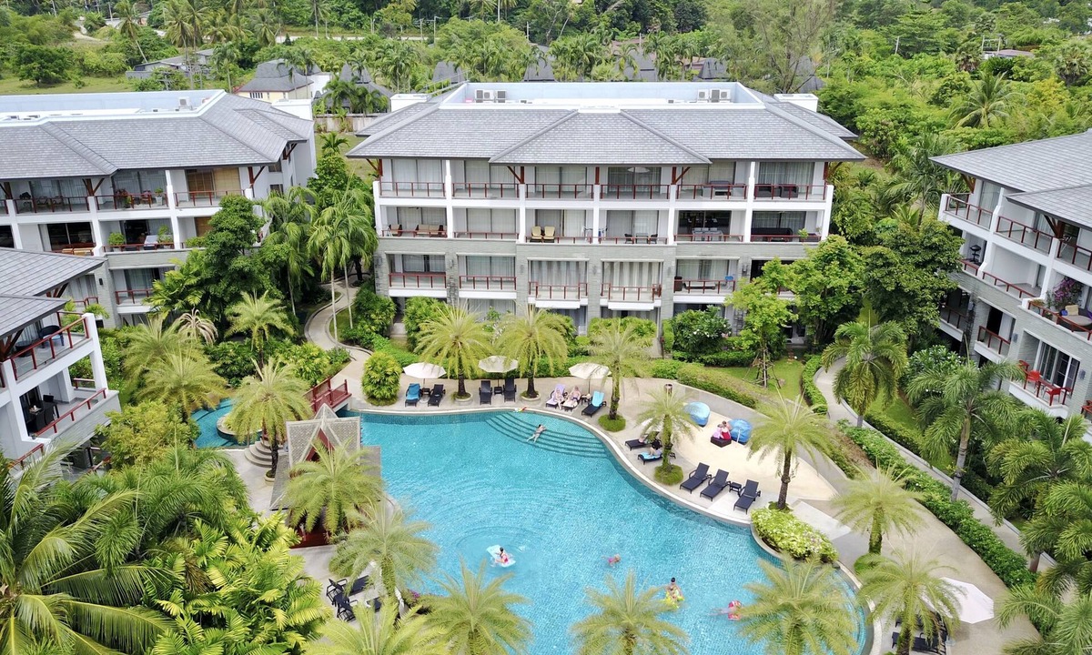Sa Khu Apartment | Luxurious & Spacious Apartment Steps Away From The Beautiful and Tranquil Beach