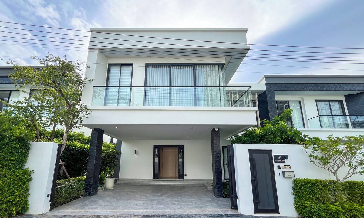 South Pattaya House | Luxury Pool Villa near Pattaya Walking Street
