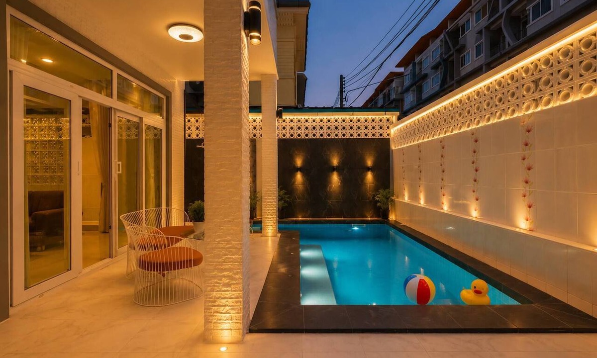 Patong Villa | Luxury4br Pool Villawalk to Patongbeachrooftop BBQ