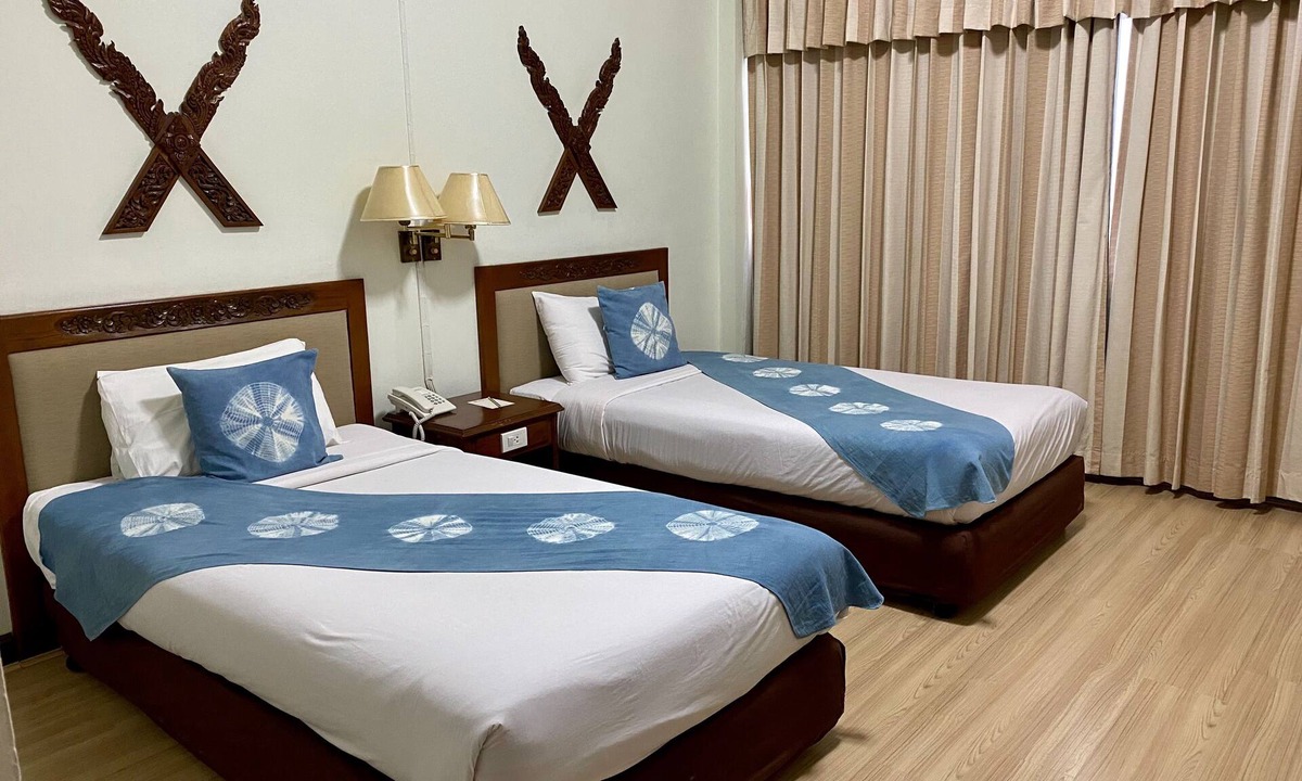 Phrae Hotel | Mae Yom Palace Hotel