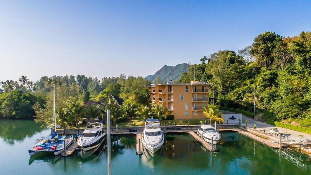 Klong Son Hotel | Marina Sands Resort