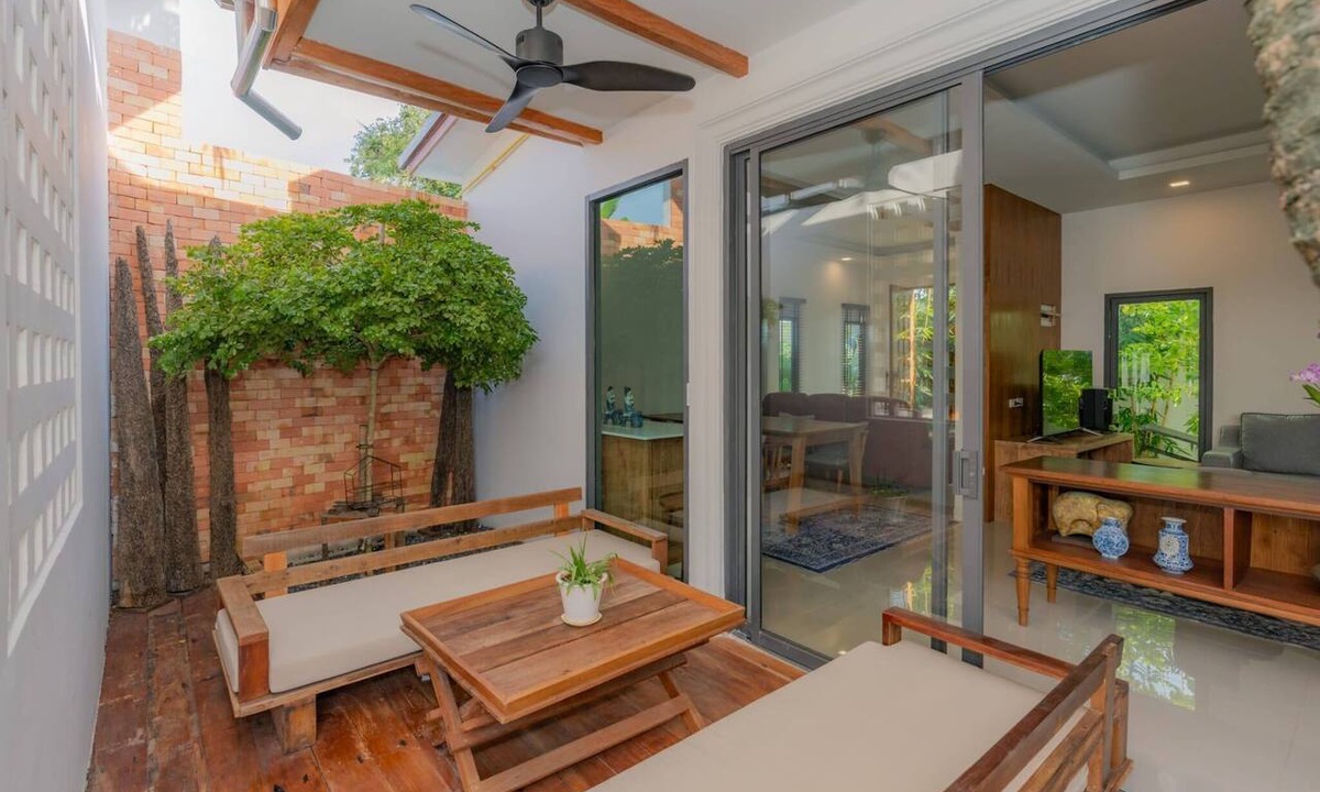 Si Sunthon Villa | Modern 6BR Private Pool Villa