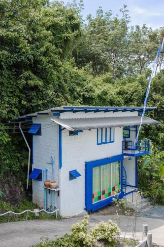Ko Chang Hostel | MontView Koh Chang