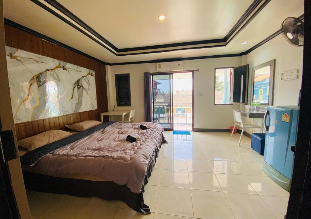 Khuekkhak House | Moon Light House